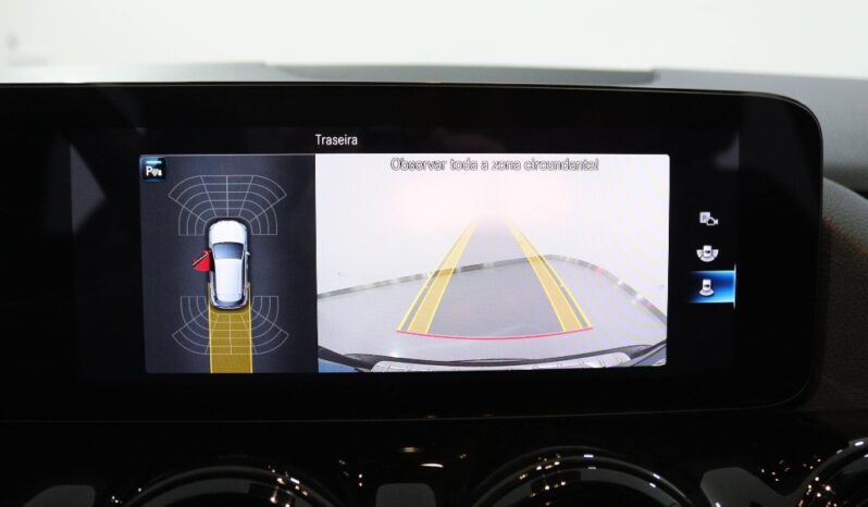 MERCEDES-BENZ Classe GLA 180 D completo