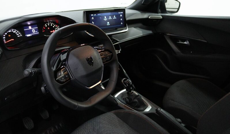 PEUGEOT 2008 1.2 STYLE completo