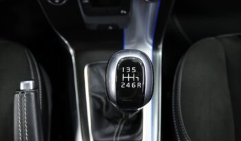 VOLVO V40 2.0 D2 R-DESIGN completo
