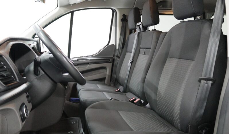 FORD TRANSIT CUSTOM KOMBI DIESEL 320 L2 2.0 ECOBLUE TREND completo