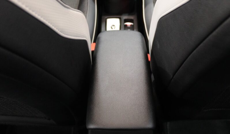 RENAULT Captur 1.6 E-TECH PLUG-IN HYBRID TECHNO completo