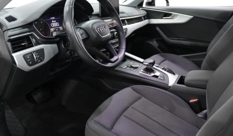 AUDI A4 Avant 2.0 TDI ADVANCE S TRONIC completo