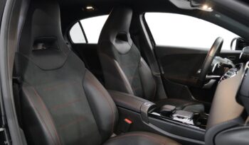 MERCEDES-BENZ Classe A 180 D AMG LINE AUT. completo