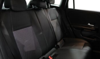 MERCEDES-BENZ Classe GLA 180 D completo