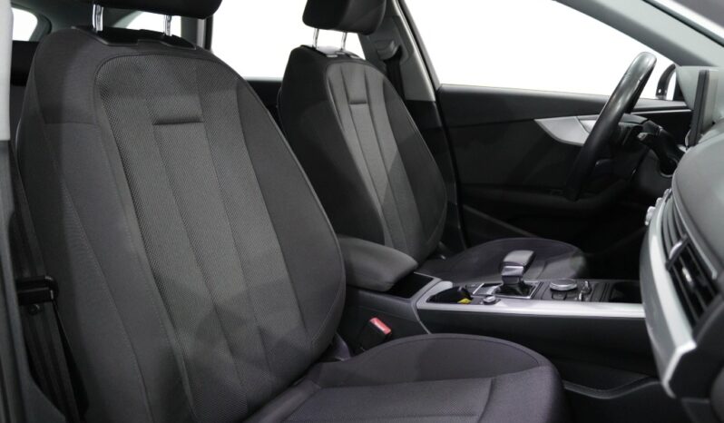 AUDI A4 Avant 2.0 TDI ADVANCE S TRONIC completo