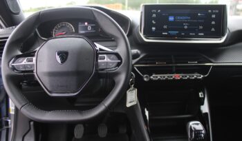 PEUGEOT 2008 1.2 STYLE completo