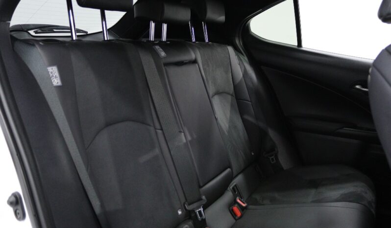 LEXUS UX 250H F SPORT completo