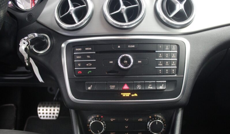 MERCEDES-BENZ Classe CLA Sho.Brake 200 D AMG LINE AUT. completo