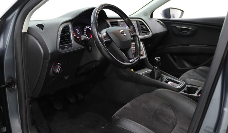 SEAT Leon 1.6 TDI STYLE S/S completo