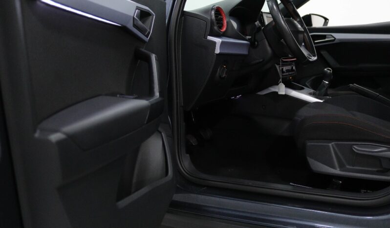 SEAT Arona 1.0 TSI FR completo