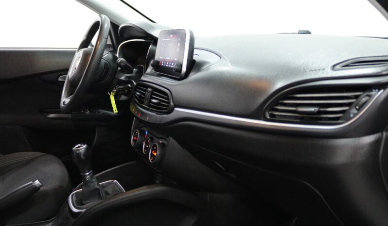 FIAT Tipo 1.3 M-JET LOUNGE completo