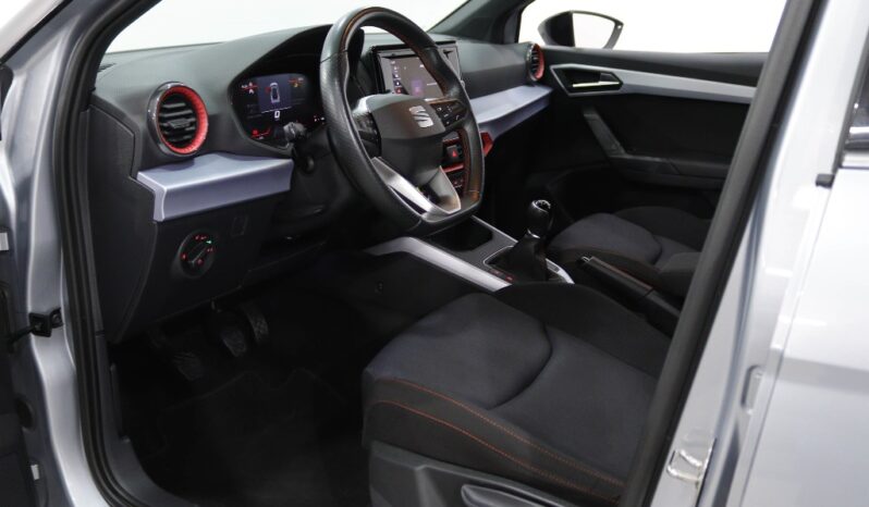 SEAT Arona 1.0 TSI FR completo