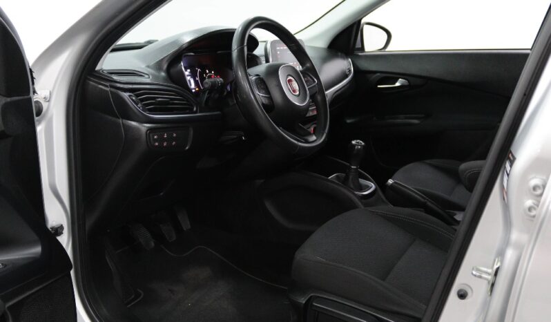 FIAT Tipo 1.3 M-JET LOUNGE completo