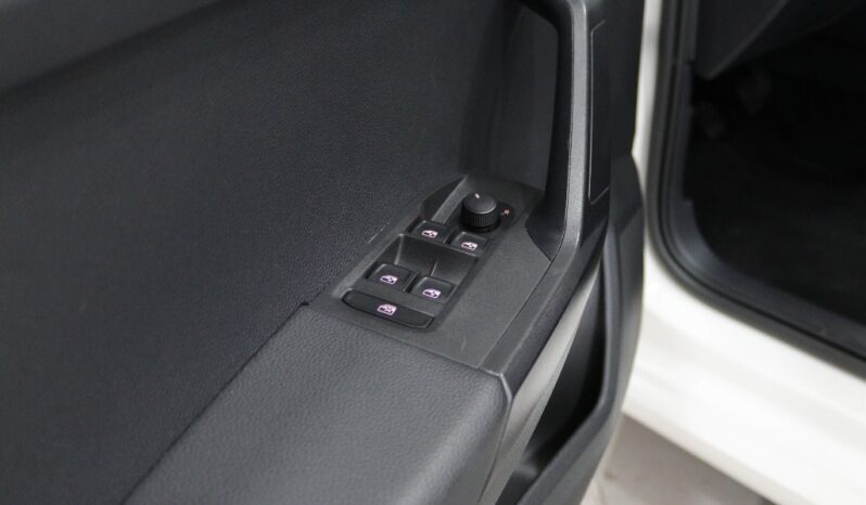SEAT Ibiza 1.0 TSI STYLE completo