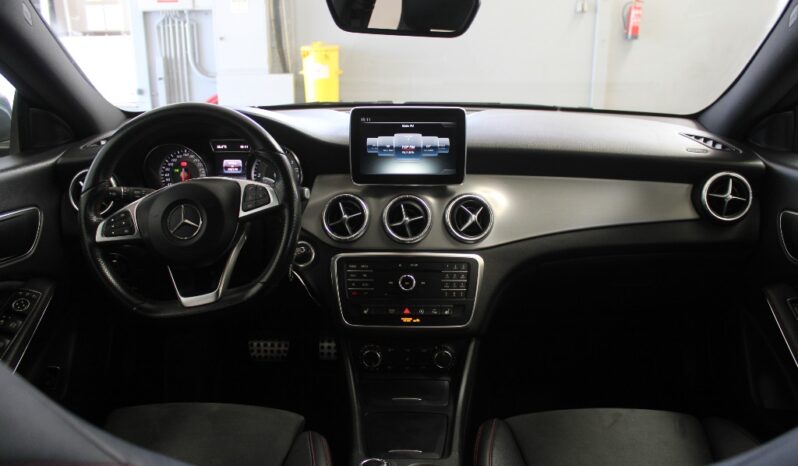 MERCEDES-BENZ Classe CLA Sho.Brake 200 D AMG LINE AUT. completo