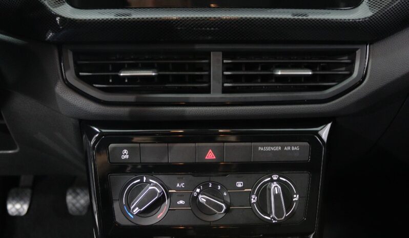 VOLKSWAGEN T-Cross 1.0 TSI URBAN completo