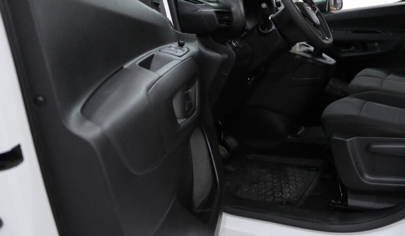 OPEL COMBO CARGO DIESEL 1.5 CDTI L2H1 completo