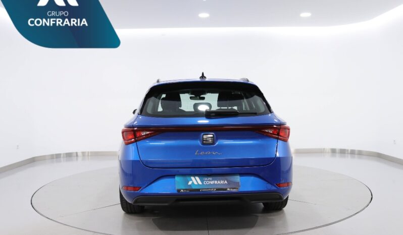 SEAT Leon Sportstourer 1.0 TSI STYLE completo