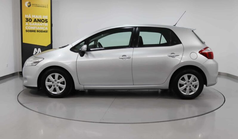 TOYOTA Auris 1.4 D-4D ACTIVE completo