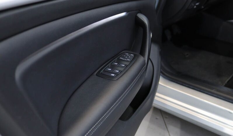 RENAULT Mégane IV Sport Tourer Fase II 1.5 BLUE DCI INTENS completo