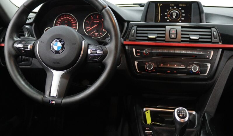 BMW Serie 318 D LINE SPORT completo