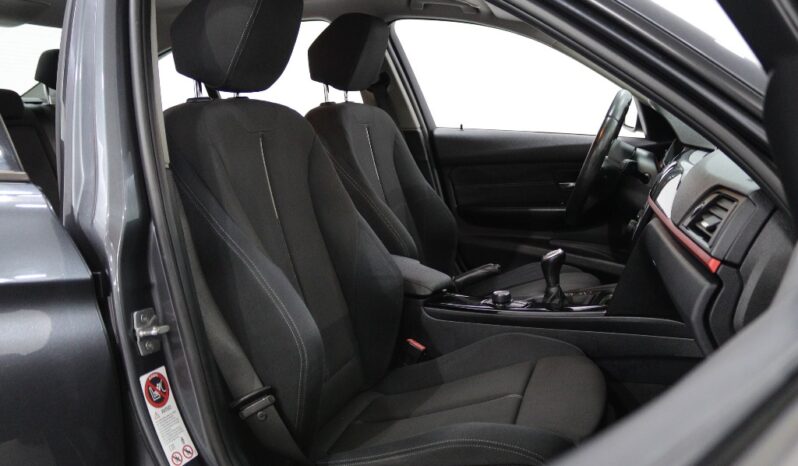 BMW Serie 318 D LINE SPORT completo