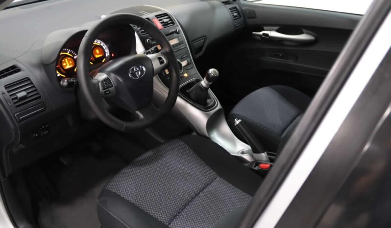 TOYOTA Auris 1.4 D-4D ACTIVE completo
