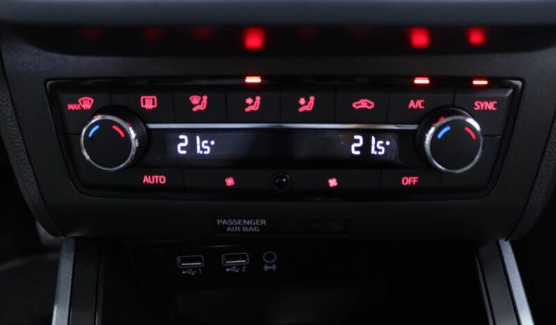 SEAT Arona 1.0 TSI STYLE completo