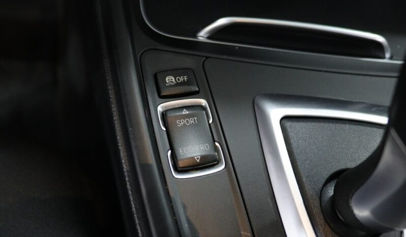 BMW Serie Touring LCI 318 D AUTO completo