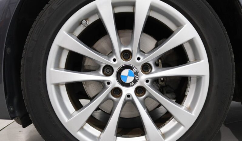 BMW Serie Touring LCI 318 D AUTO completo