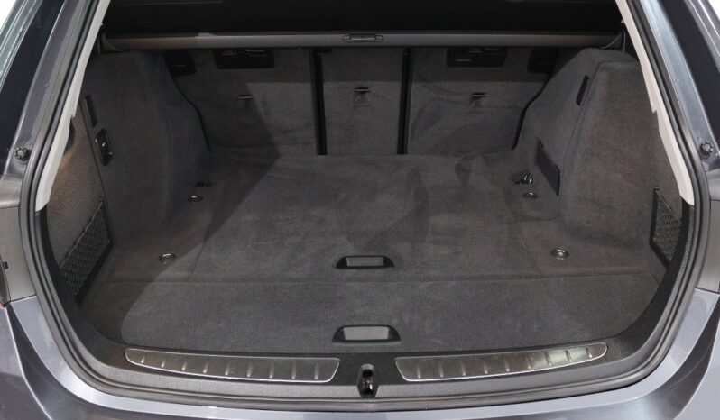BMW Serie Touring LCI 318 D AUTO completo