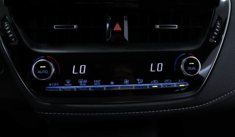TOYOTA Corolla Hatchback 1.8 HYBRID COMFORT completo