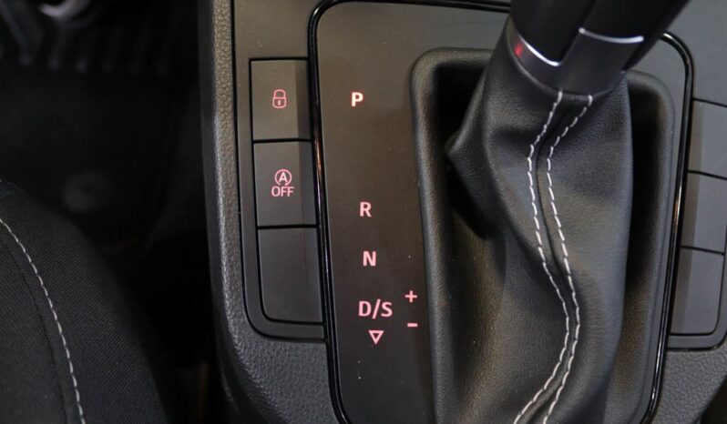 SEAT Ibiza 1.0 TSI STYLE DSG completo