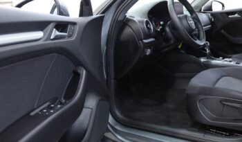 AUDI A3 Sportback 30 TFSI S TRONIC completo