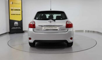 TOYOTA Auris 1.4 D-4D ACTIVE completo