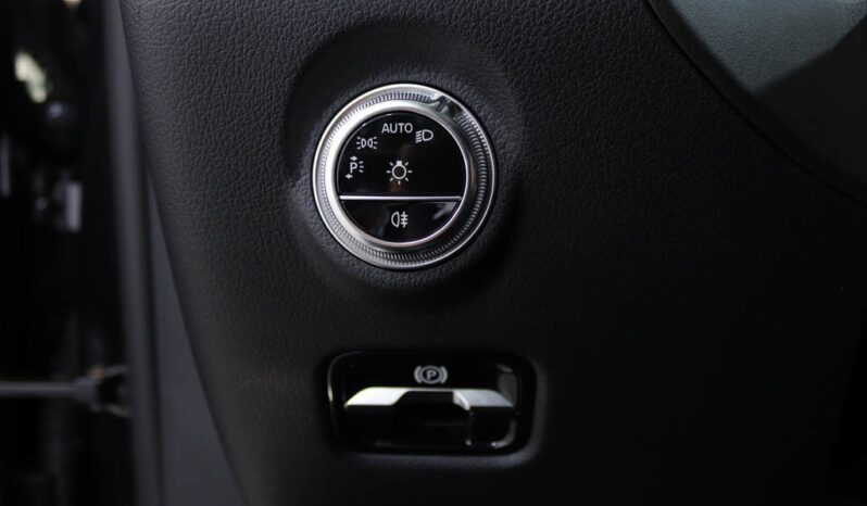 MERCEDES-BENZ Classe C 300 DE completo