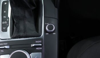 AUDI A3 Sportback 30 TFSI S TRONIC completo