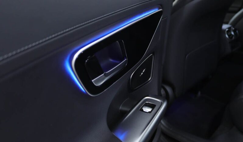 MERCEDES-BENZ Classe C 300 DE completo