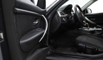 BMW Serie Touring LCI 318 D AUTO completo