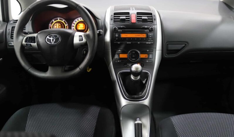 TOYOTA Auris 1.4 D-4D ACTIVE completo