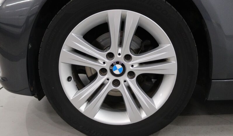 BMW Serie 318 D LINE SPORT completo
