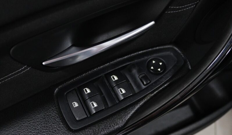 BMW Serie 318 D LINE SPORT completo