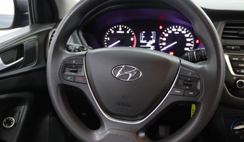 HYUNDAI i20 1.1 CRDI BLUE CLASSIC completo