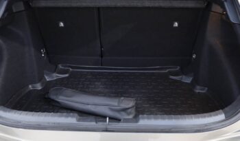 TOYOTA Corolla Hatchback 1.8 HYBRID COMFORT completo