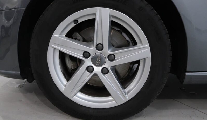 AUDI A3 Sportback 30 TFSI S TRONIC completo