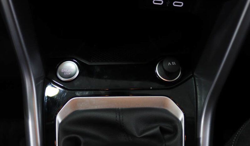 VOLKSWAGEN T-Roc 1.0 TSI URBAN completo