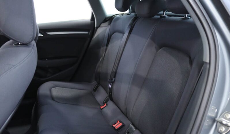 AUDI A3 Sportback 30 TFSI S TRONIC completo