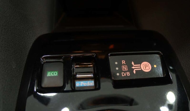 NISSAN Leaf N-CONNECTA completo