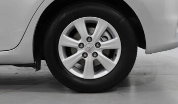 TOYOTA Auris 1.4 D-4D ACTIVE completo