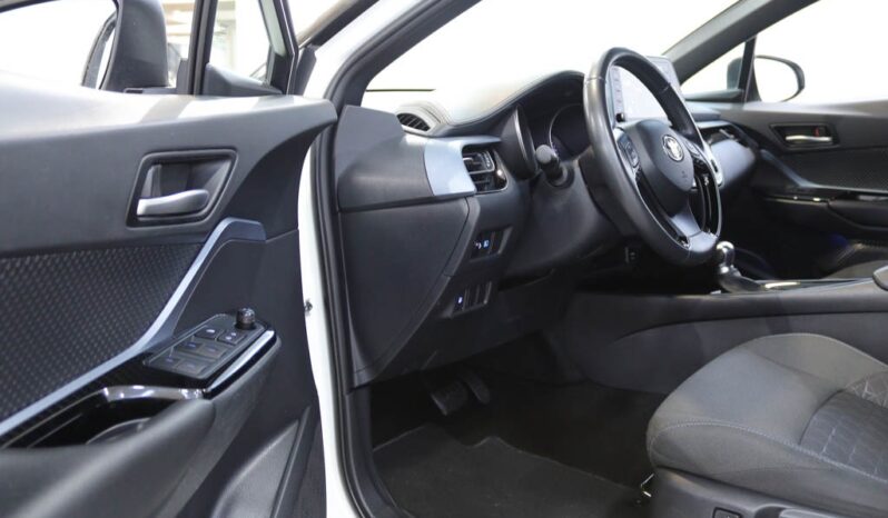 TOYOTA C-HR 1.8 HYBRID COMFORT completo